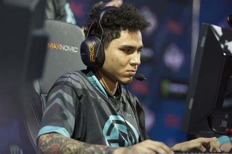 hen1 steam|HEN1 CS2 & CS:GO Settings, Crosshair, ViewModel & Config — .